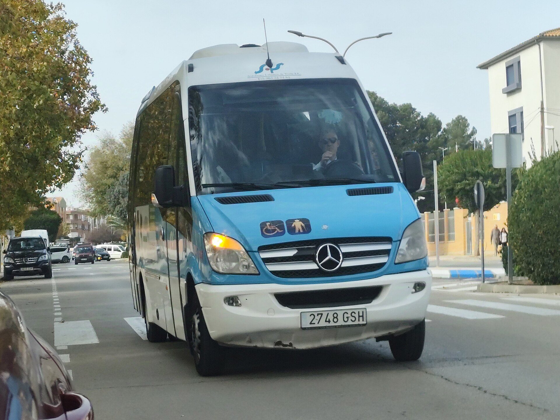 Mercedes-Benz Sprinter 519CDI prestando servicio como autobús urbano en Yecla.