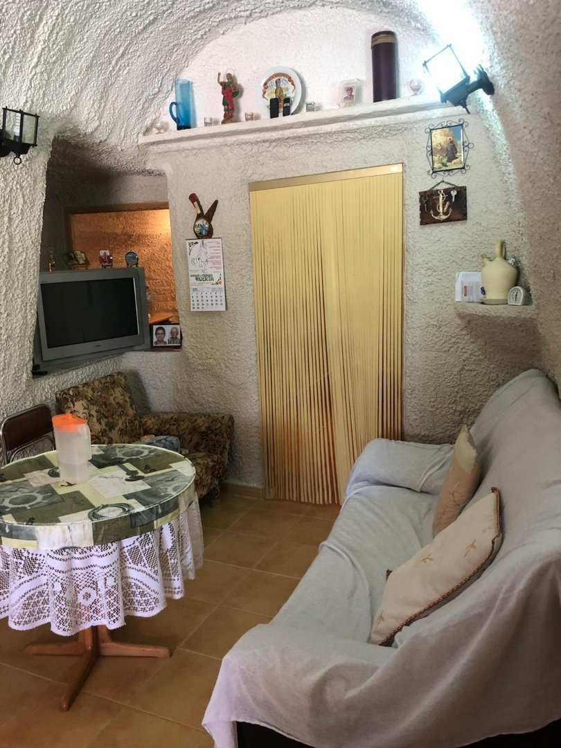 2 Bed Cave House in Abanilla في Abanilla, 