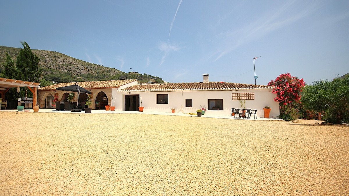3 Bed مزرعة فينكا in Alcalali في Alcalali, 