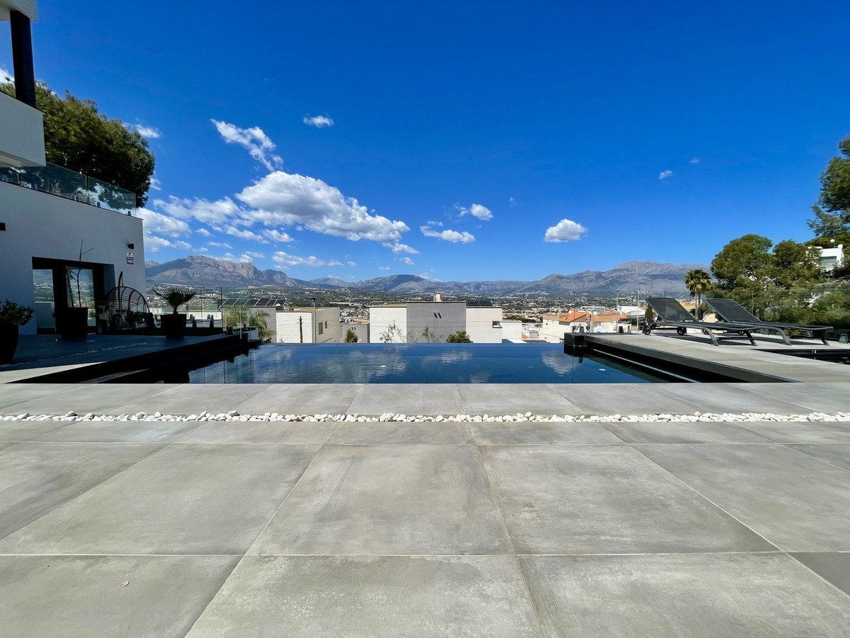 5 Bed Detached Villa in L'Albir in L'Albir, Detached Villa