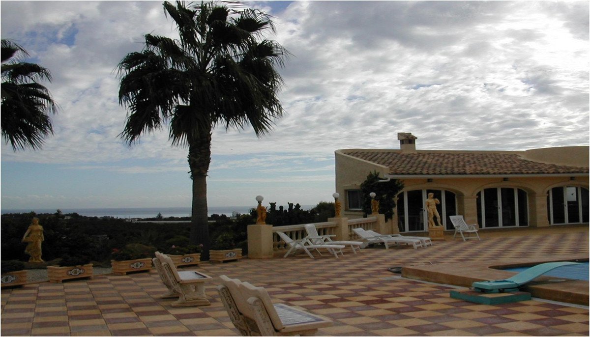 1 Bed Detached Villa in L'Alfás del Pi in L'Alfás del Pi, Detached Villa