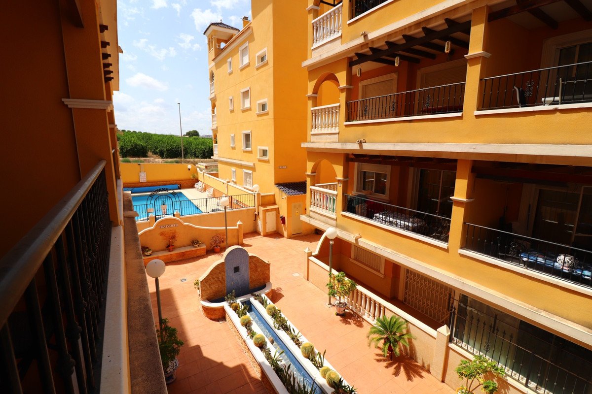 2 Bed شقة في الطابق الأرضي in Algorfa في Algorfa, شقة