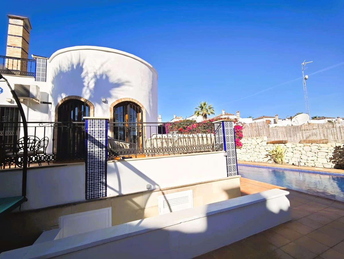 4 Bed Vrijstaande Villa in Algorfa in Algorfa, Vrijstaande Villa