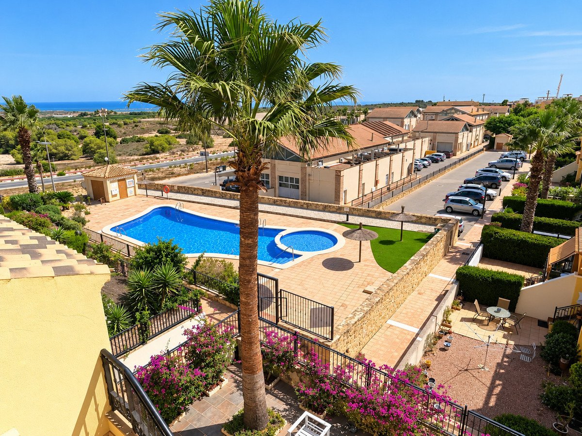2 Bed Ground Floor Apartment in La Finca Golf in La Finca Golf, Apartment