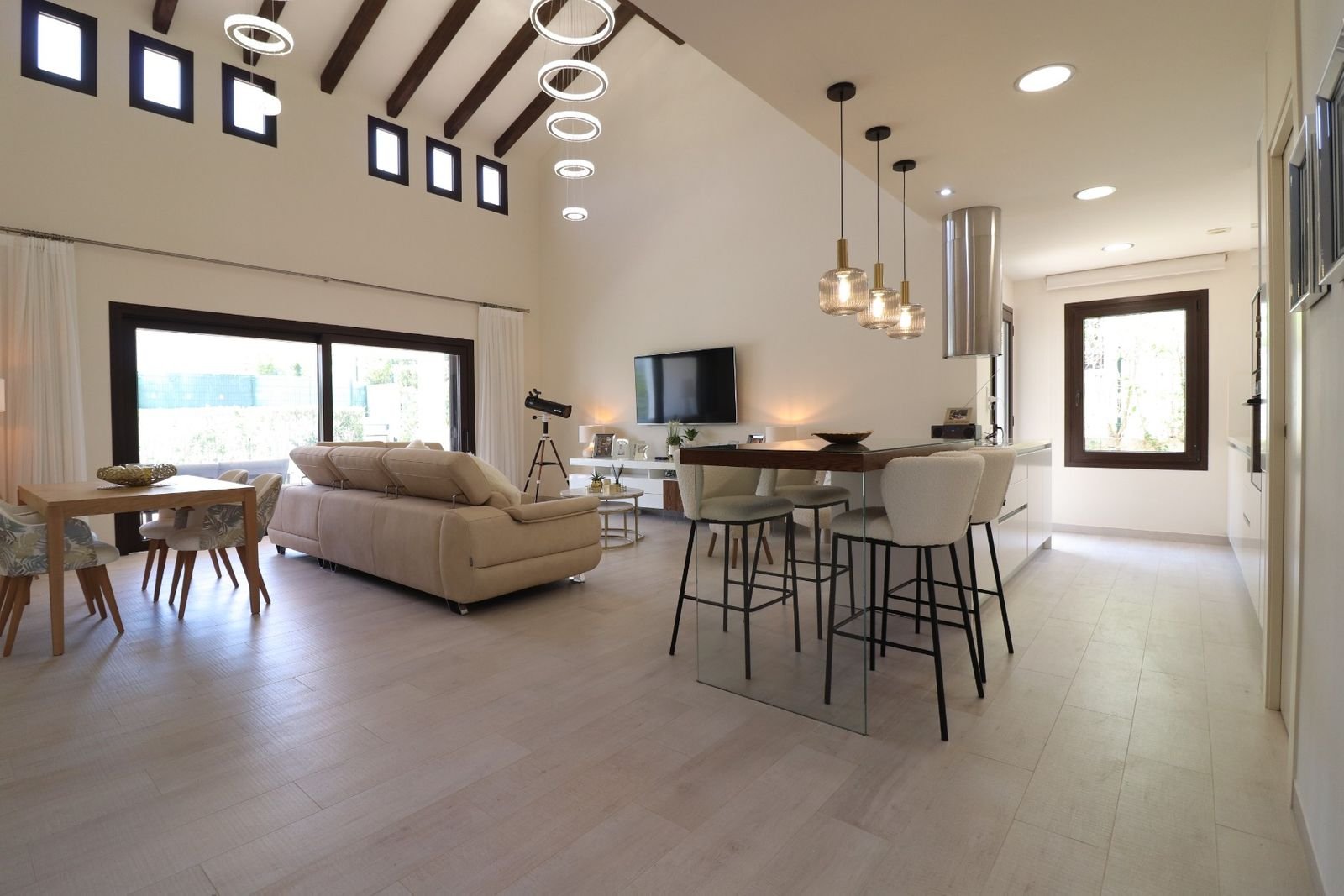 14 photo