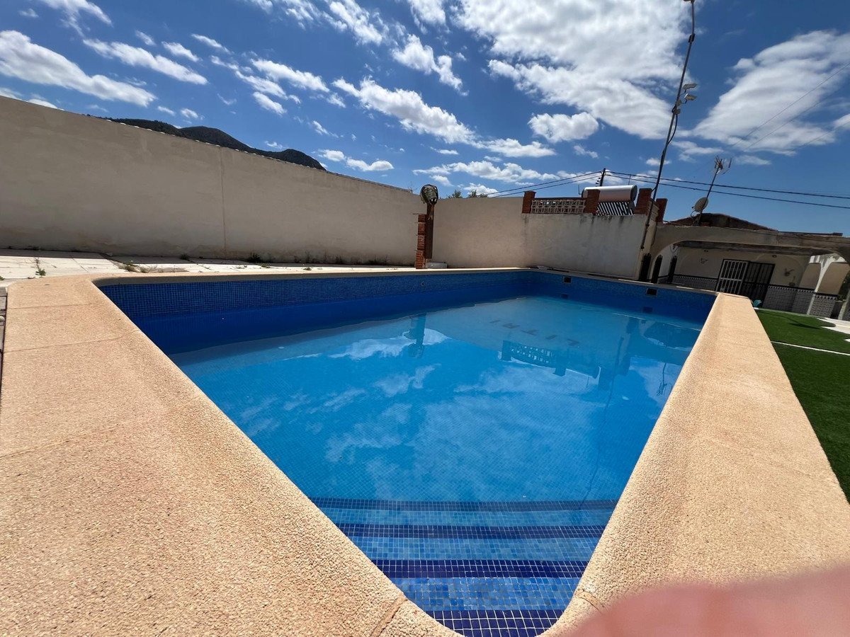2 Bed Finca - Cortijo in Algueña in Algueña — Finca - Cortijo