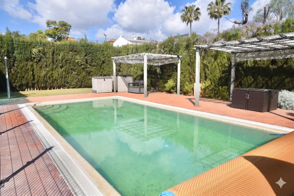 6 Bed Detached Villa in Estacion de Cartama in Estacion de Cartama, Detached Villa
