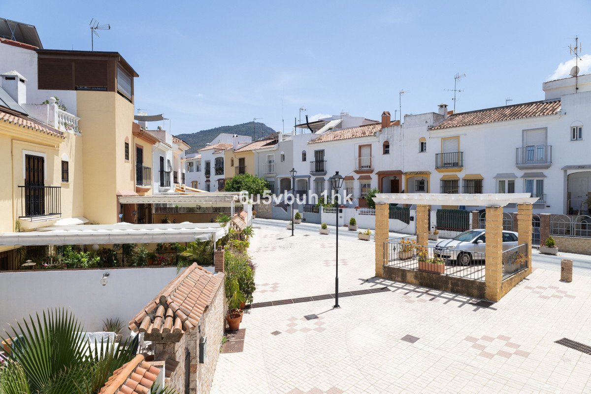1 Bed Tussenverdieping Appartement in Alhaurín de la Torre in Alhaurín de la Torre, Appartement
