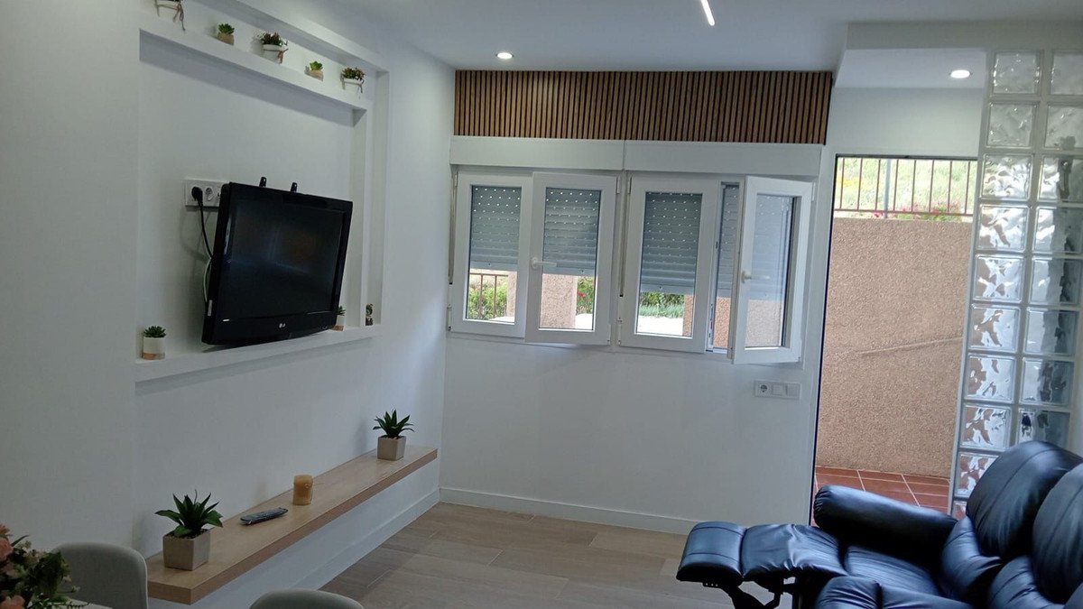 2 Bed Commercial Premises in Alhaurín de la Torre in Alhaurín de la Torre — Commercial Premises