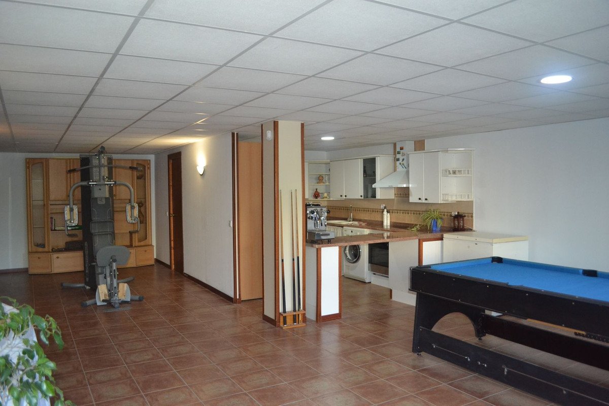 7 Bed Bed and Breakfast in Alhaurín de la Torre in Alhaurín de la Torre, Bed and Breakfast