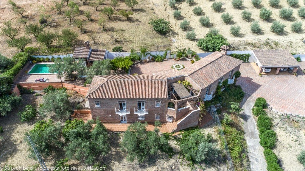 4 Bed Finca in Alhaurín de la Torre in Alhaurín de la Torre, 