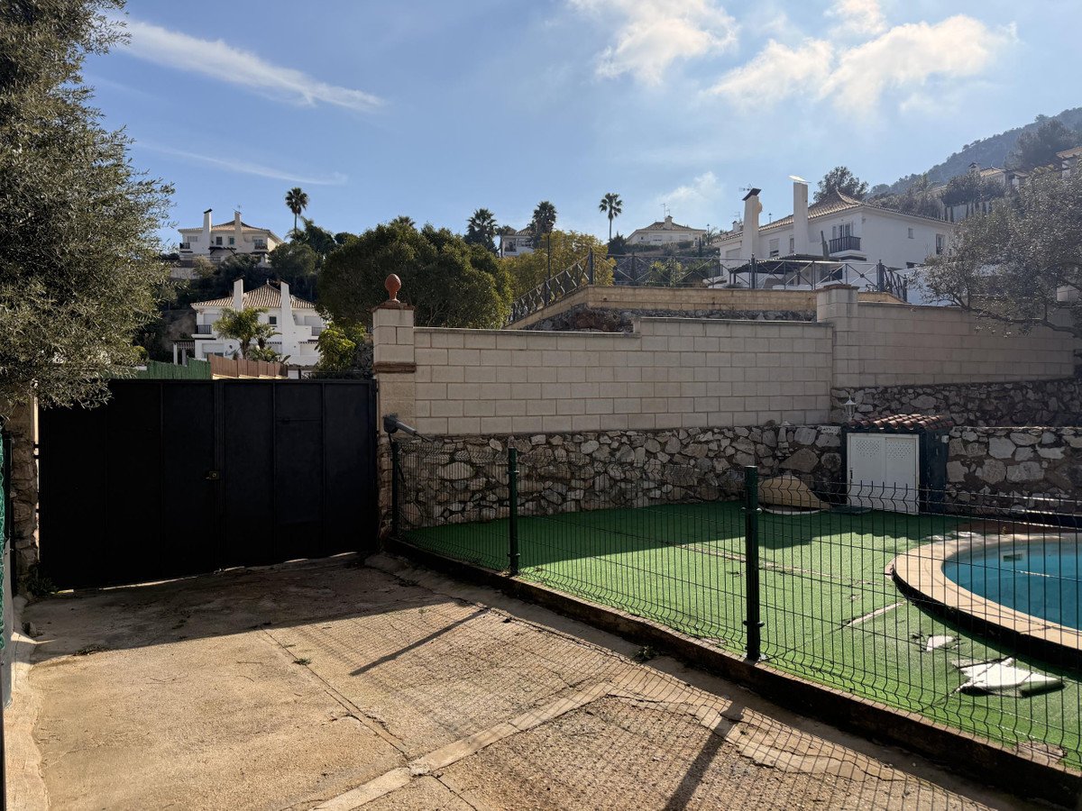 15 photo