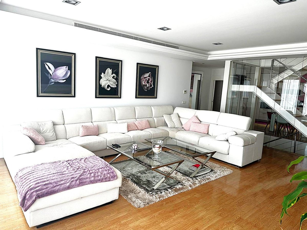 23 photo