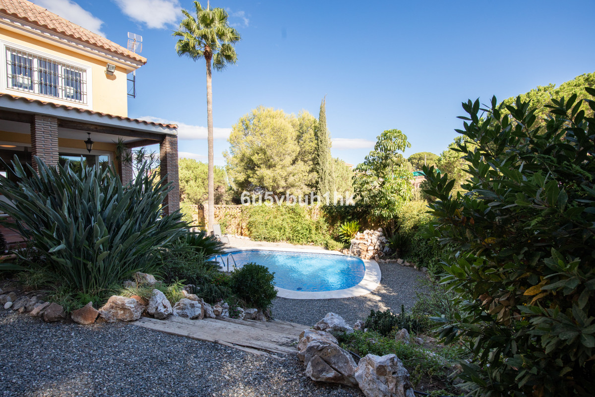 5 Bed Vrijstaande Villa in Alhaurín de la Torre in Alhaurín de la Torre, Vrijstaande Villa
