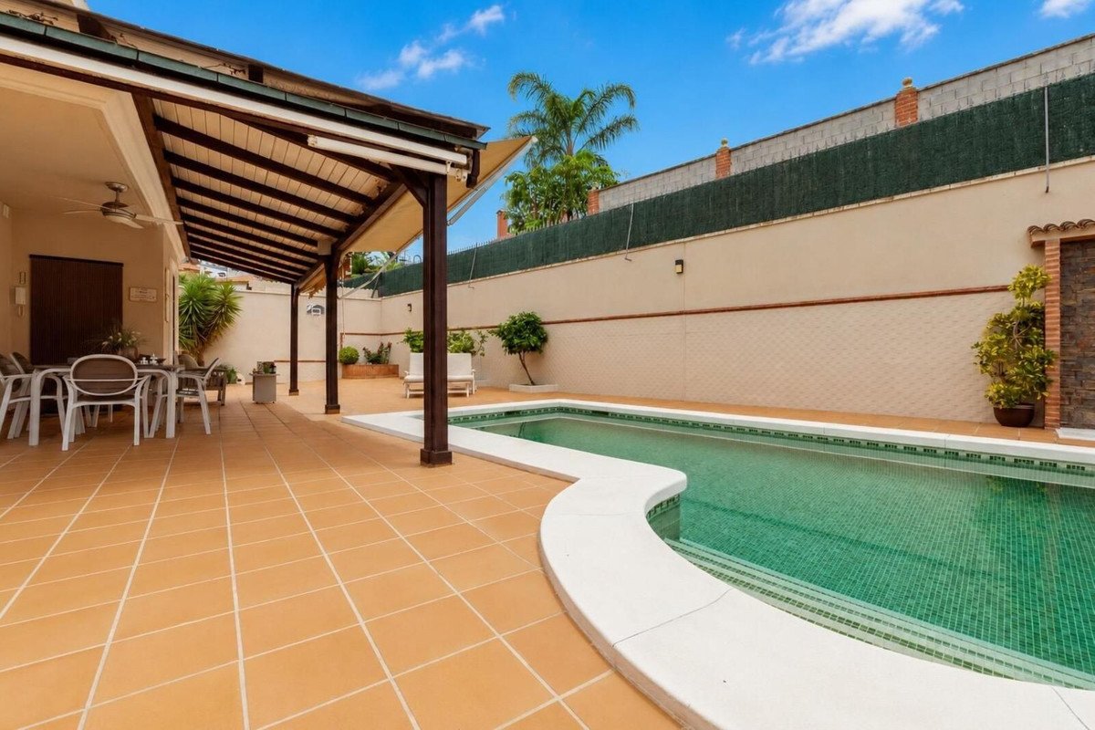 4 Bed Detached Villa in Málaga in Alhaurín de la Torre