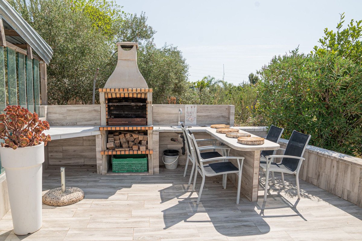 6 Bed Detached Villa in Alhaurín de la Torre in Alhaurín de la Torre, Detached Villa