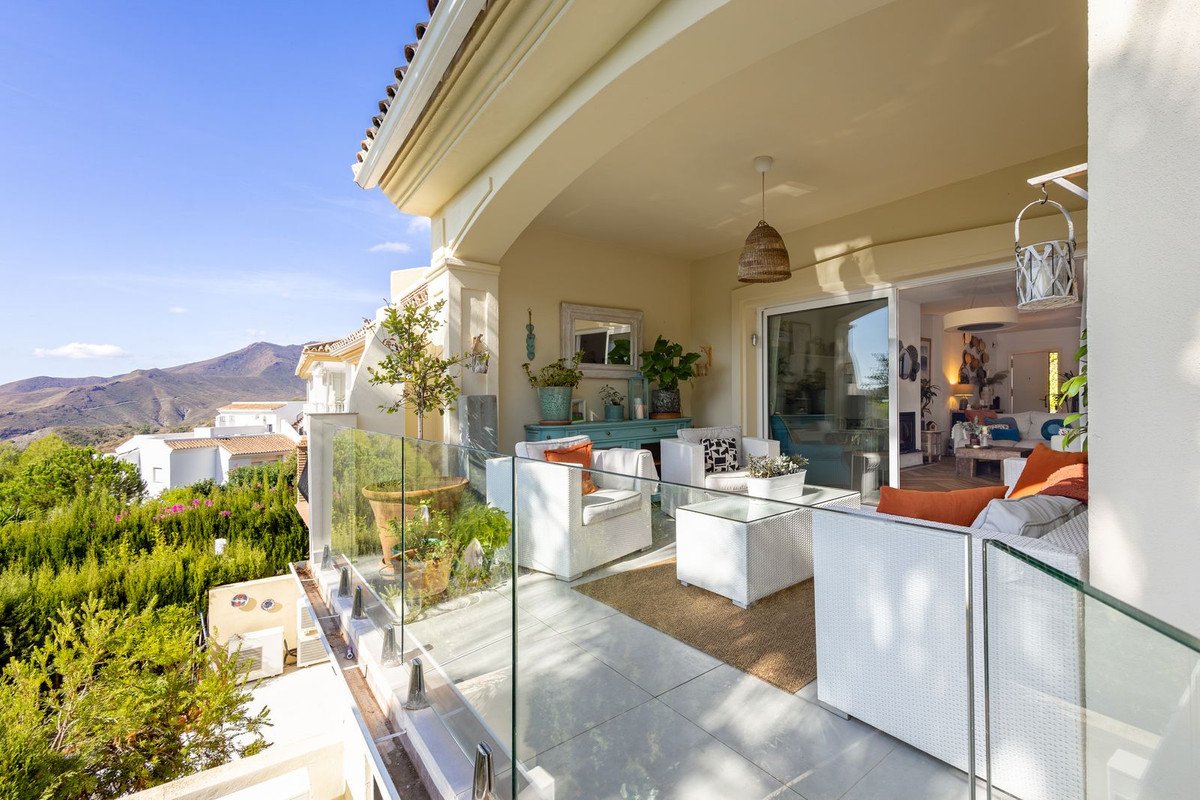 4 Bed Doppelhaushälfte in Alhaurin Golf