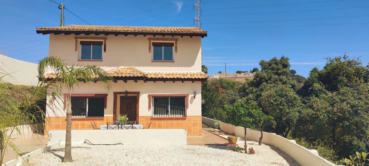 4 Bed Finca in Alhaurín el Grande in Alhaurín el Grande, 