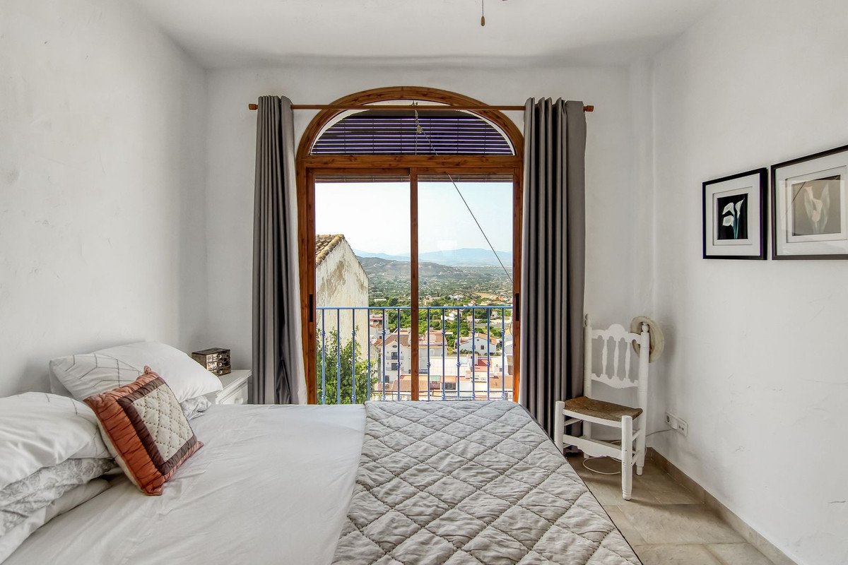 2 Bed بيت مدينة in Alhaurín el Grande في Alhaurín el Grande, منزل تاون هاوس