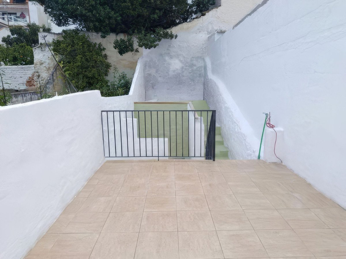 3 Bed شقة في الطابق الأرضي in Alhaurín el Grande في Alhaurín el Grande, شقة
