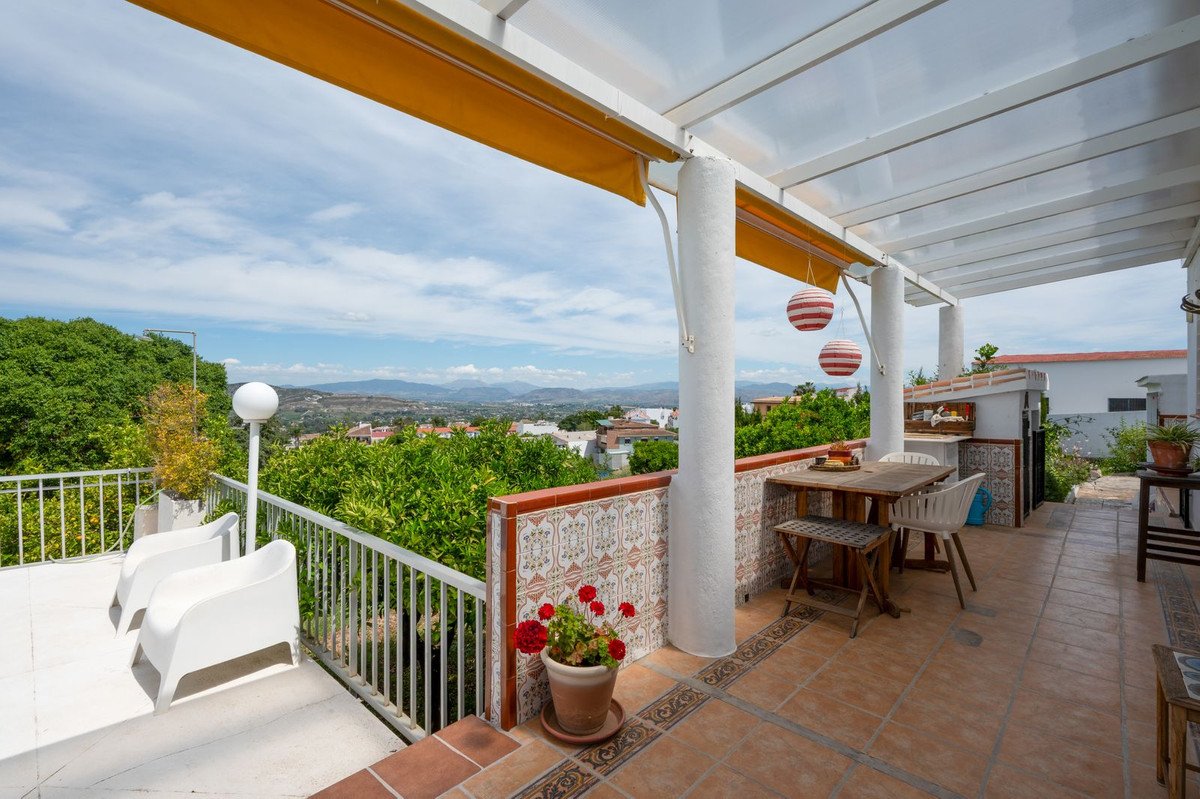3 Bed Villa independiente in Alhaurín el Grande en Alhaurín el Grande, Villa Independiente