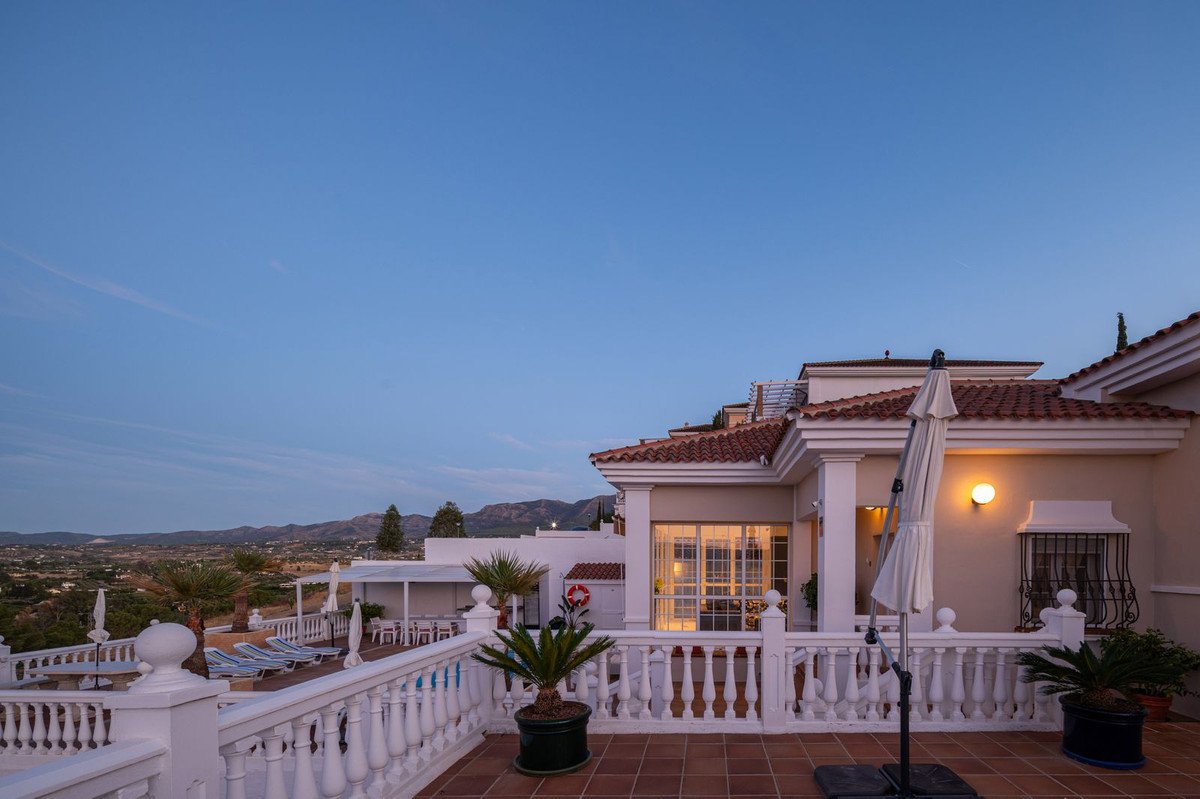 5 Bed Villa independiente in Alhaurín el Grande en Alhaurín el Grande, 