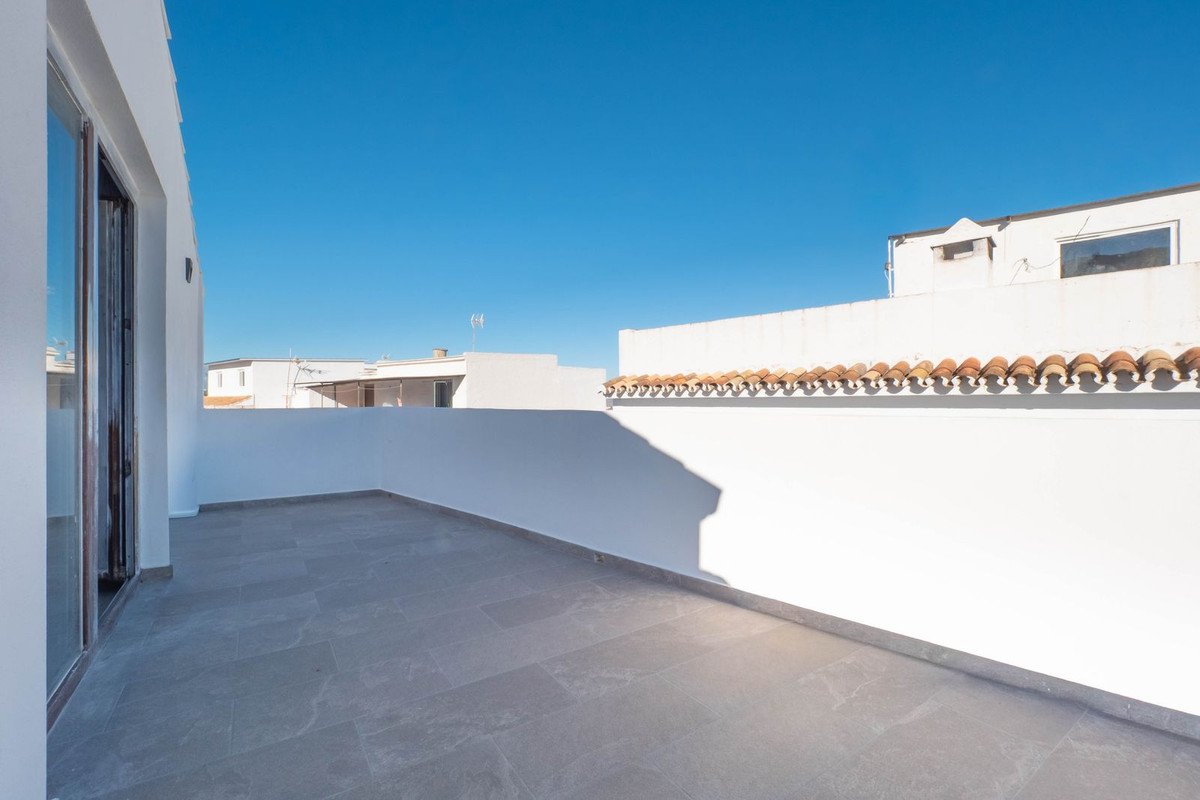 3 Bed Rijtjeshuis in Alhaurín el Grande in Alhaurín el Grande, Rijwoning