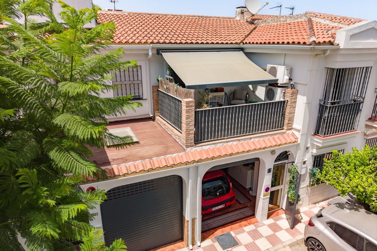 4 Bed Townhouse in Alhaurín el Grande in Alhaurín el Grande, Townhouse