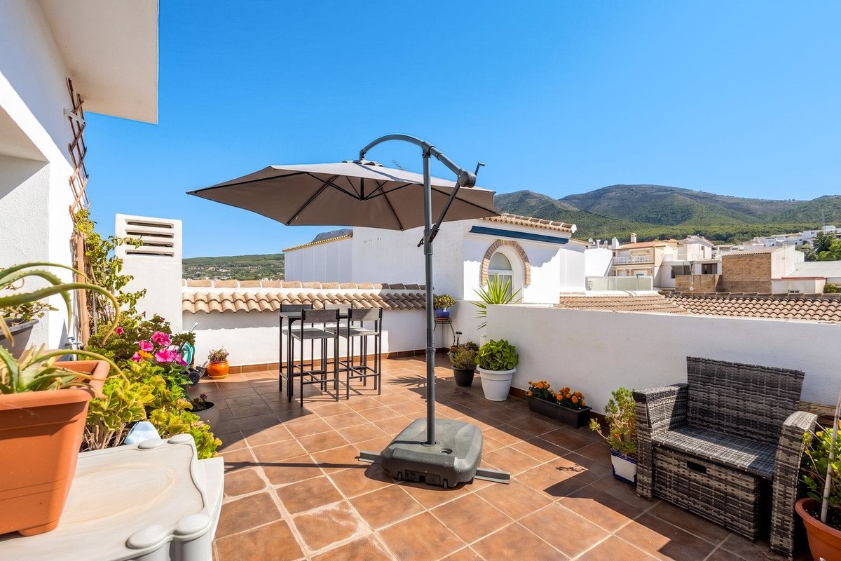 5 Bed Townhouse in Alhaurín el Grande in Alhaurín el Grande, Townhouse