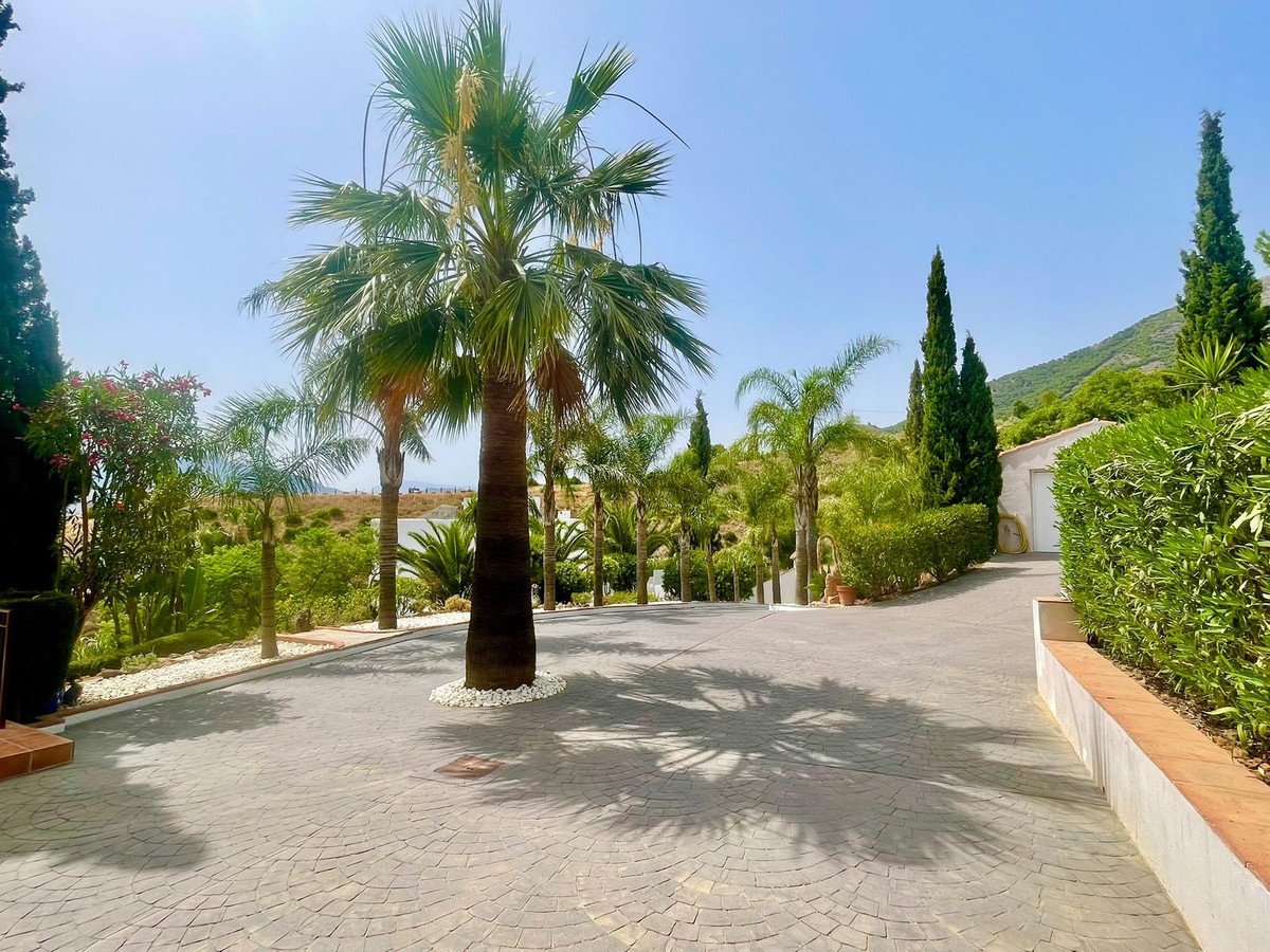 3 Bed Detached Villa in Valtocado in Valtocado, Detached Villa