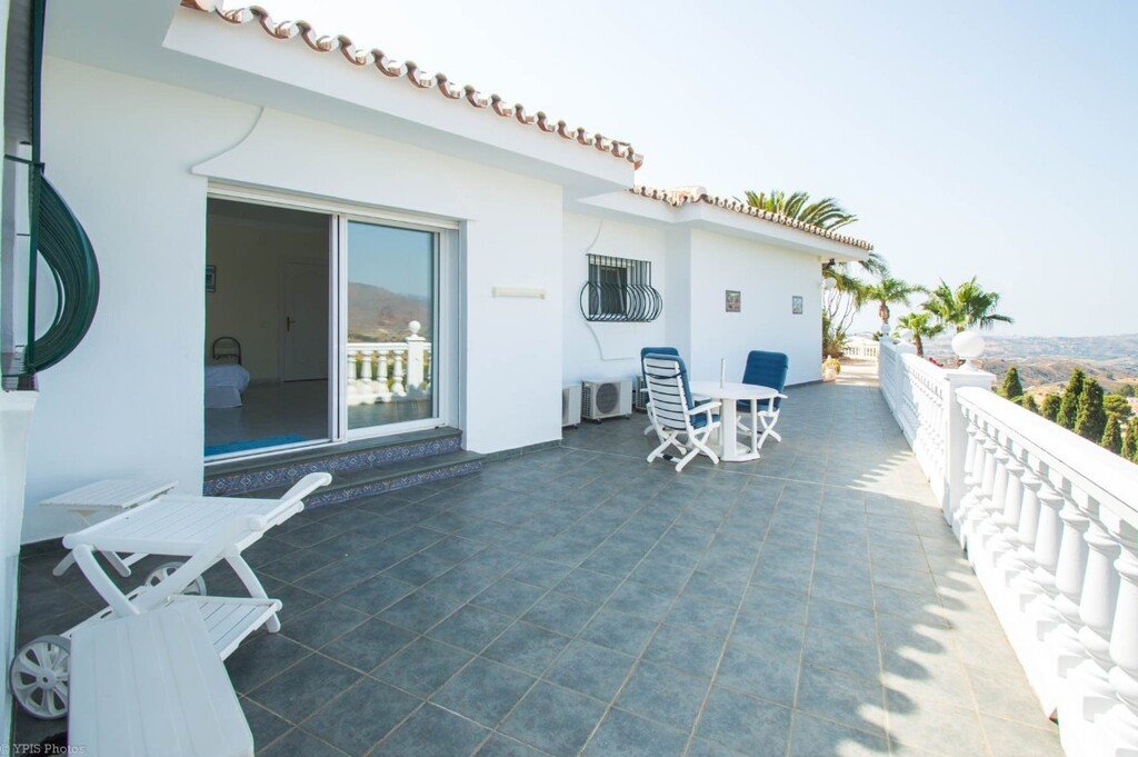 02 photo