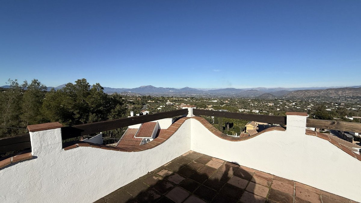 4 Bed Vrijstaande Villa in Alhaurín el Grande in Alhaurín el Grande — Vrijstaande Villa