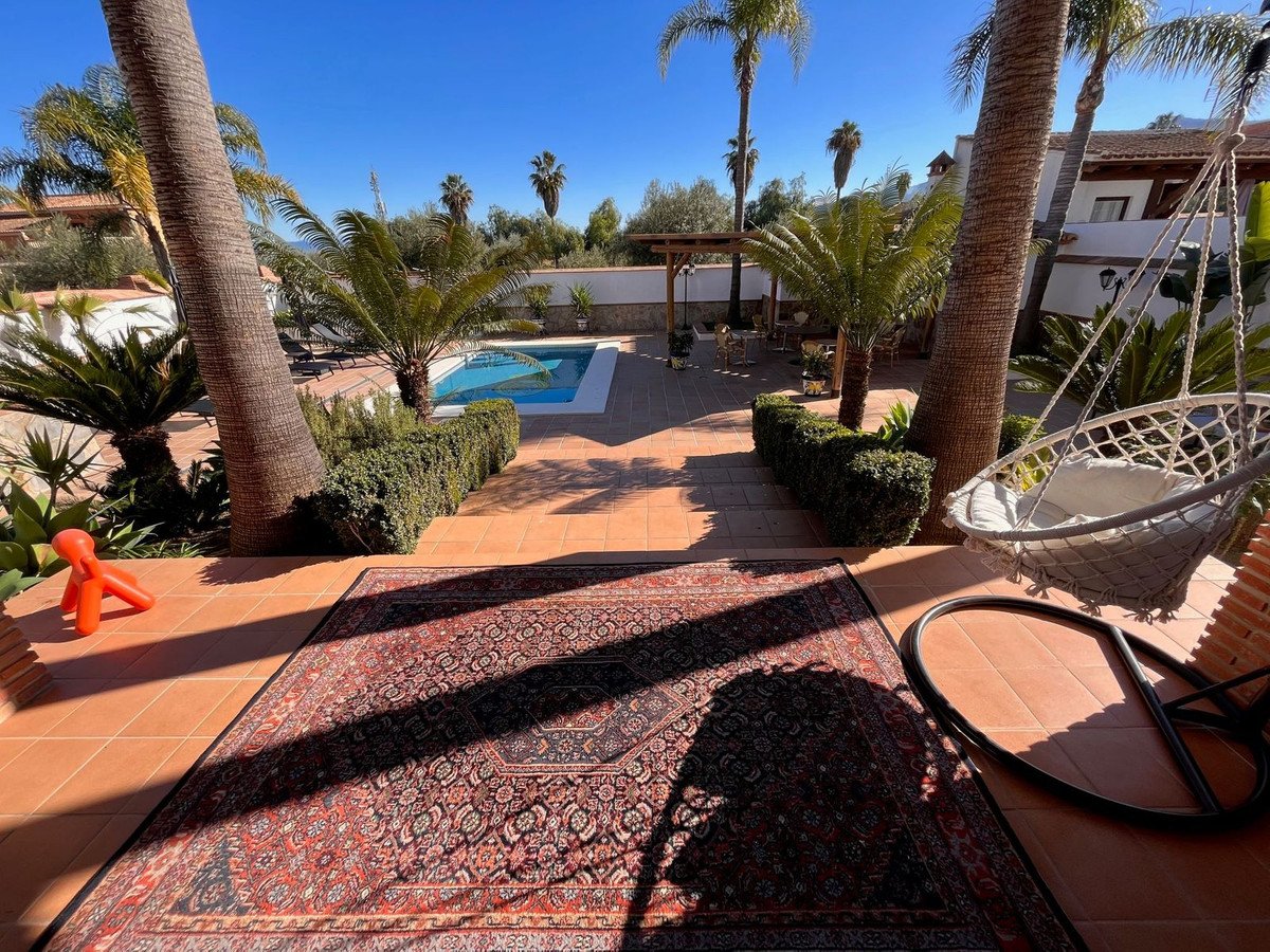 4 Bed Vrijstaande Villa in Alhaurín el Grande in Alhaurín el Grande — Vrijstaande Villa