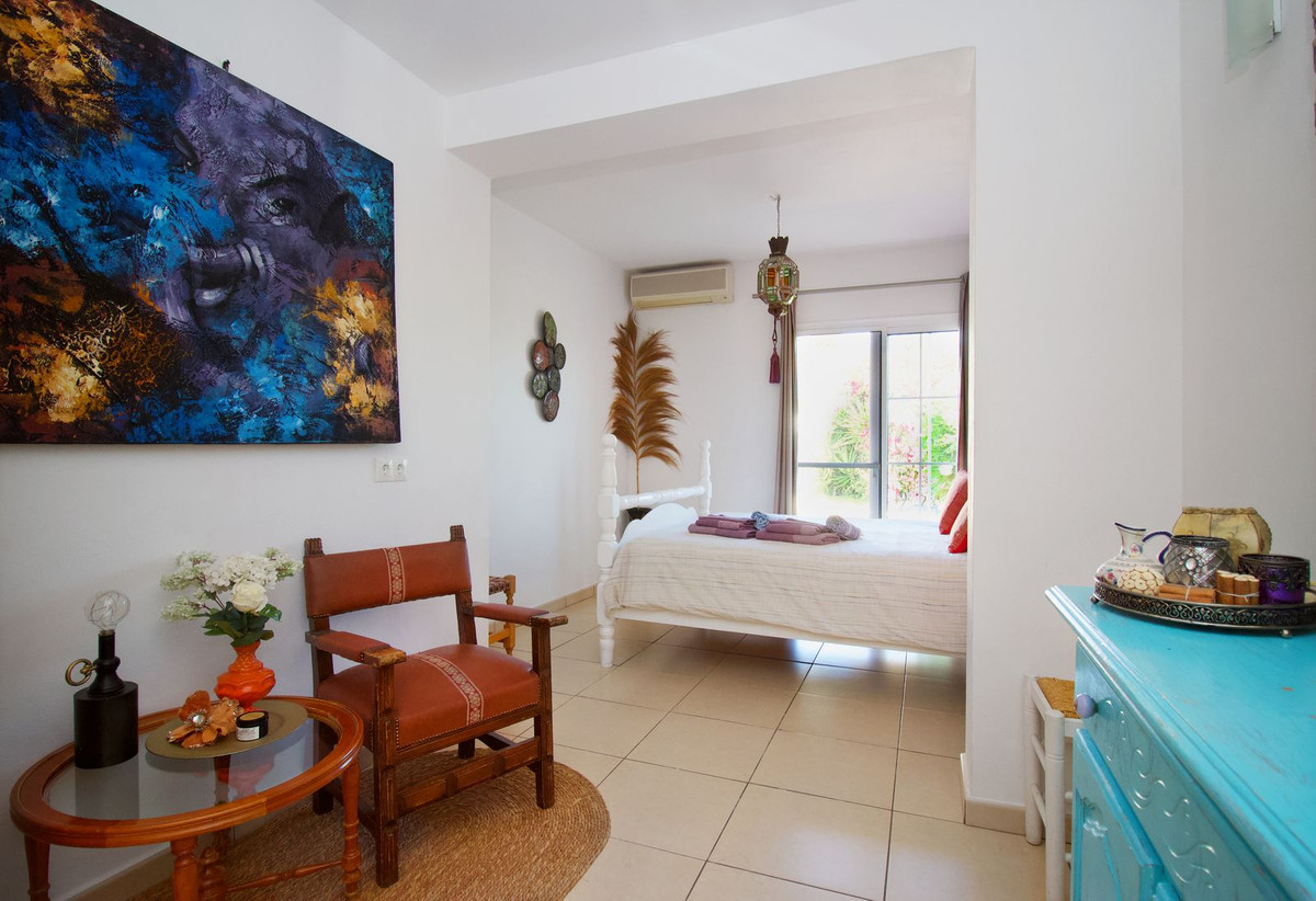 4 Bed Vrijstaande Villa in Alhaurín el Grande in Alhaurín el Grande — Vrijstaande Villa
