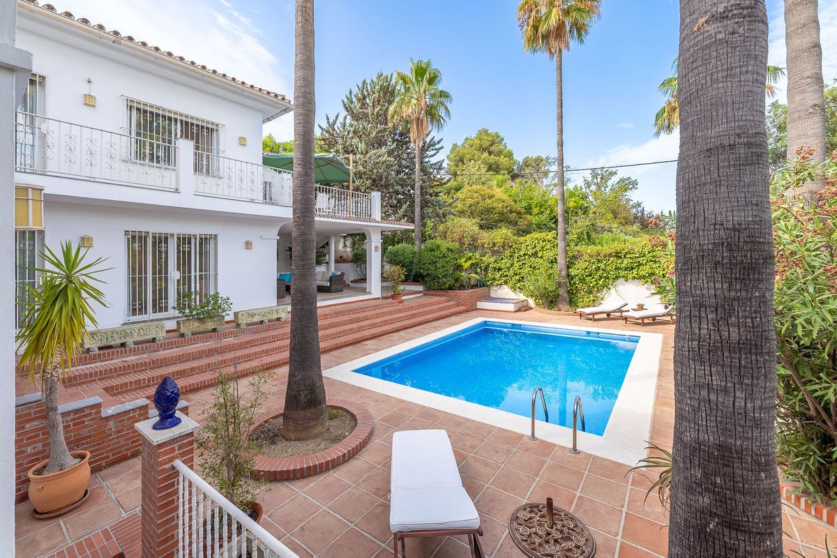 4 Bed Detached Villa in Alhaurín el Grande in Alhaurín el Grande, Detached Villa