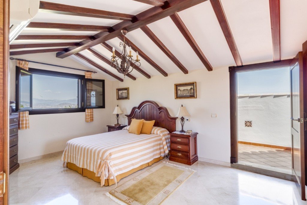 6 Bed فيلا مستقلة in Alhaurín el Grande في Alhaurín el Grande — فيلا مستقلة