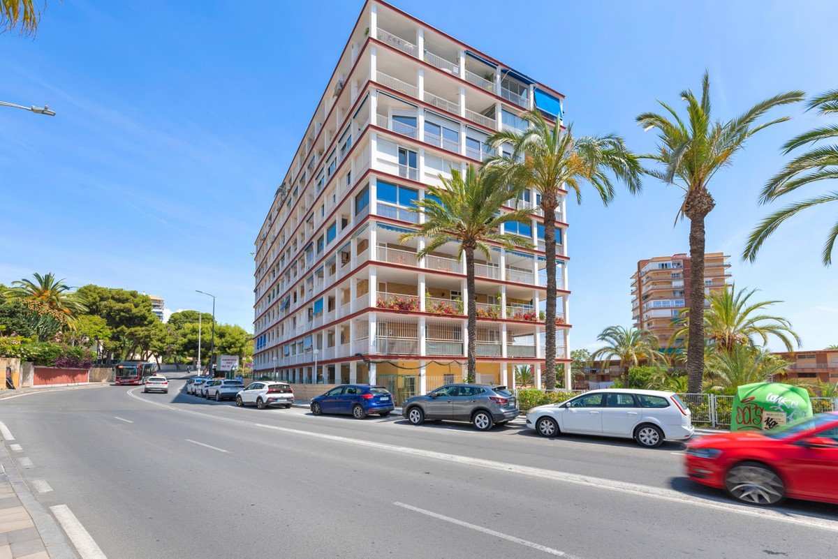  في Alicante, عقار