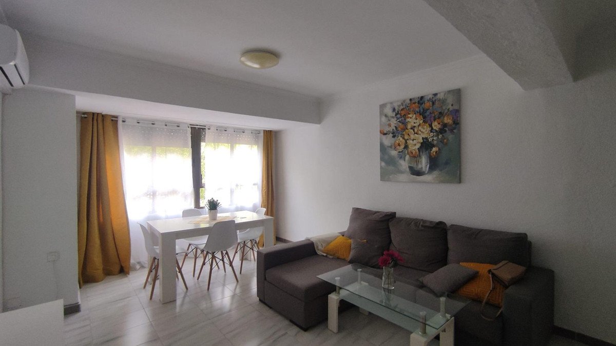 3 Bed Middle Floor Apartment in Alicante in Alicante — Apartment