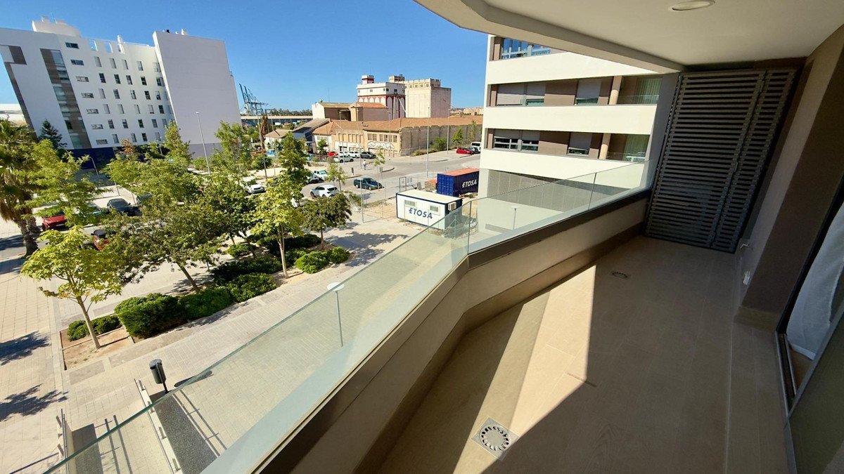 3 Bed Middle Floor Apartment in Alicante in Alicante, Apartment
