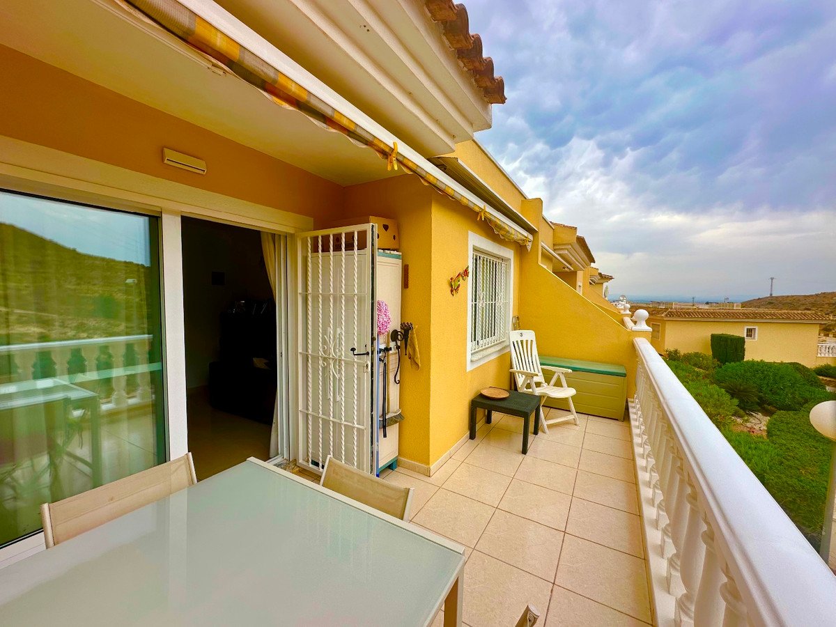2 Bed Rijtjeshuis in Benimar in Benimar, 