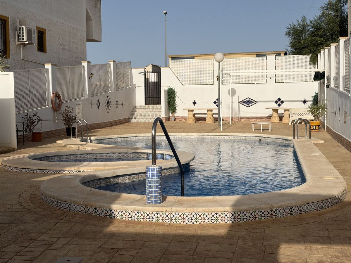 2 Bed Ground Floor Apartment in Alicante in Alicante, Apartment