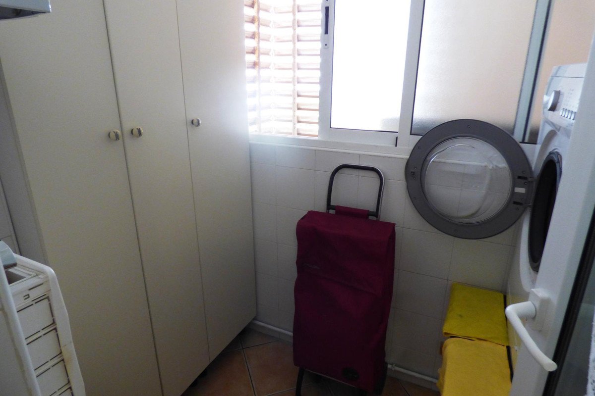 3 Bed Middle Floor Apartment in Alicante in Alicante — Apartment