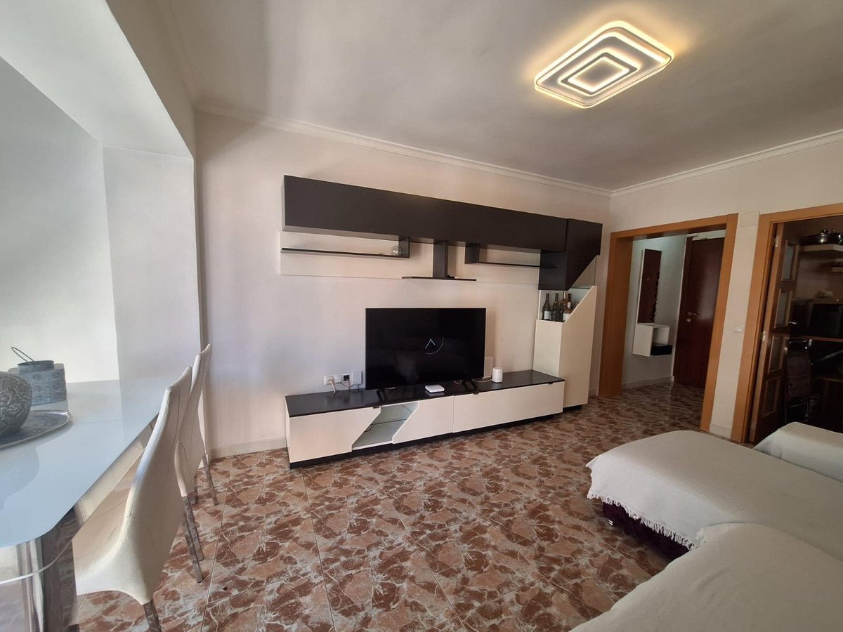3 Bed Middle Floor Apartment in Alicante in Alicante, Apartment
