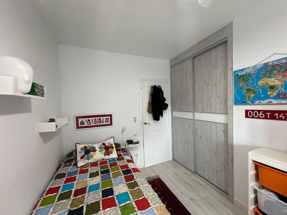 3 Bed Middle Floor Apartment in Alicante in Alicante — Apartment