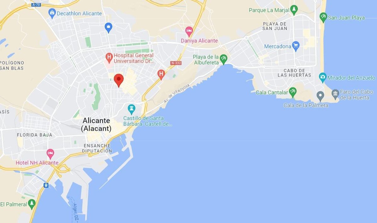 3 Bed Middle Floor Apartment in Alicante in Alicante, Apartment