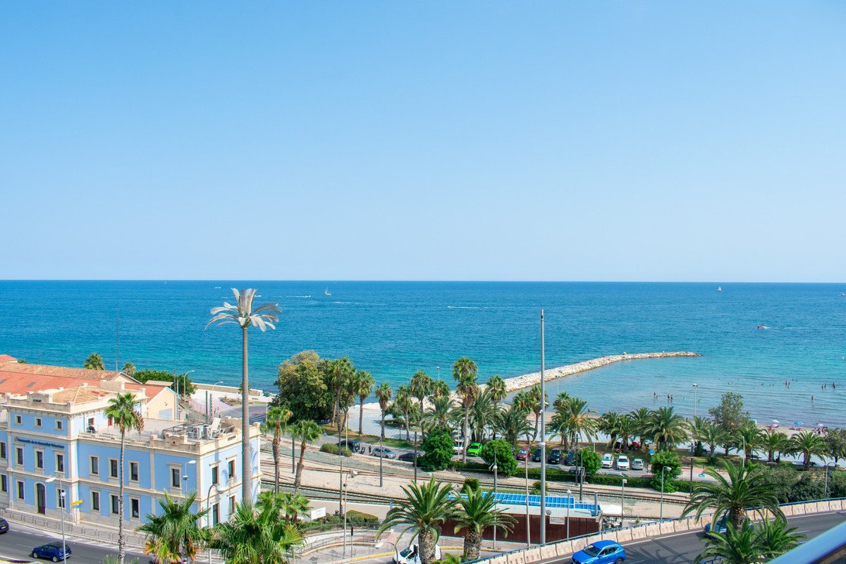 2 Bed Penthouse in Alicante in Alicante, Penthouse