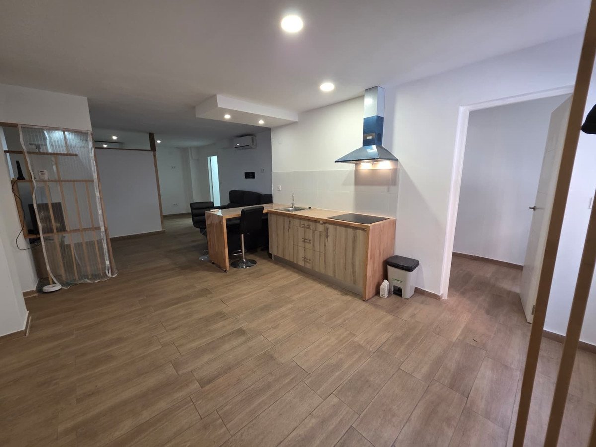 1 Bed Commercial in Alicante in Alicante, Commercial