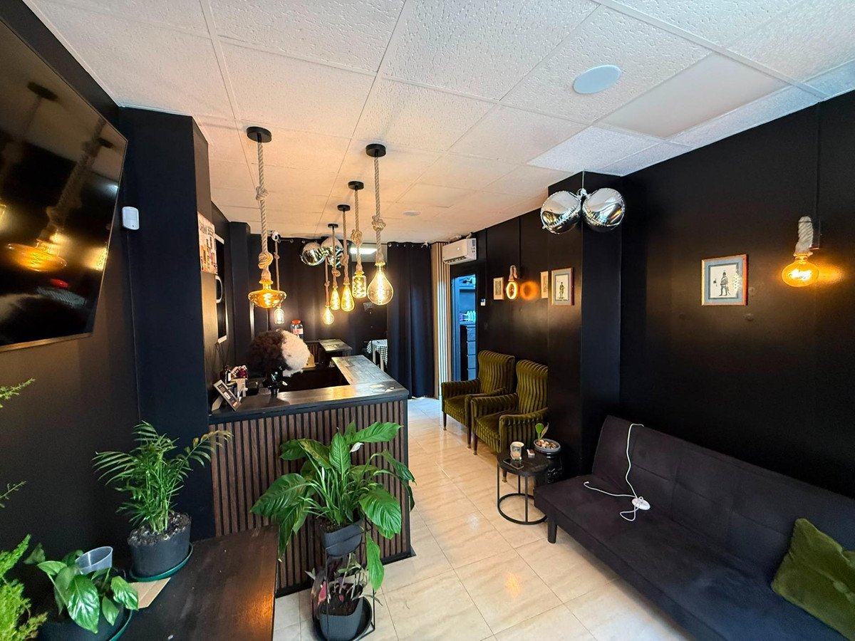3 Bed Business in Alicante in Alicante, Commercial Property