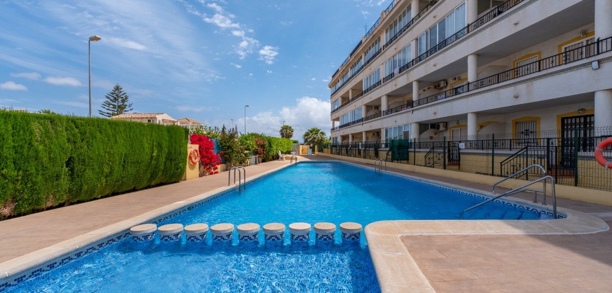 2 Bed Tussenverdieping Appartement in La Florida in La Florida, 