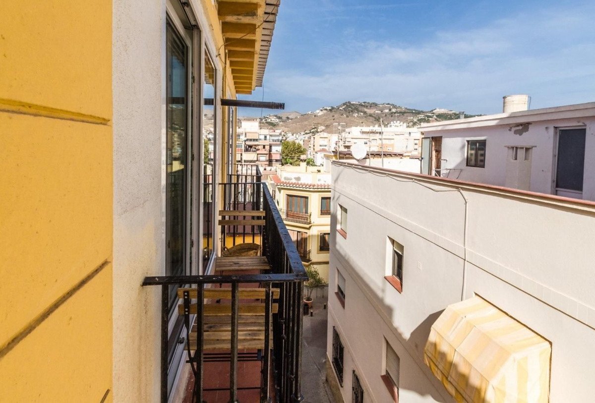 3 Bed Middle Floor Apartment in Almuñecar in Almuñecar, Apartment
